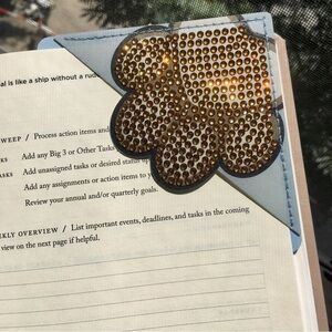 Diamond Art Paw Print Corner Bookmark, Neutral, Sparkly, Bling (TAN/BROWN)